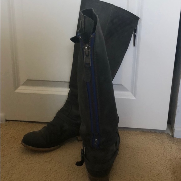 Steve Madden Roady boots - Picture 2 of 3